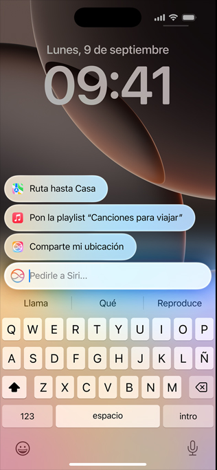 Pantalla de un iPhone 16 Pro que muestra el nuevo diseño de Siri y la funcionalidad Escríbele a Siri.